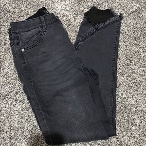 Edgy Black Frayed Women's Skinny Jeans